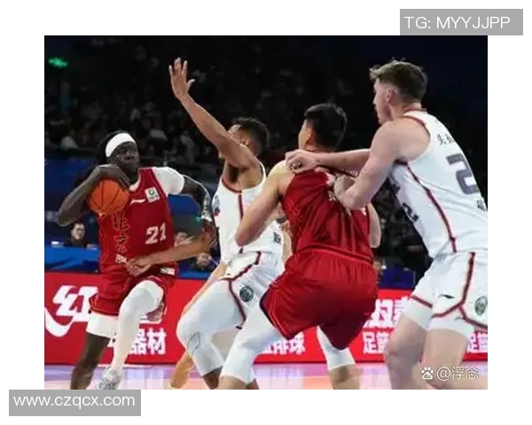 北京篮球队实力之争引发热议球迷观点各异分析深入