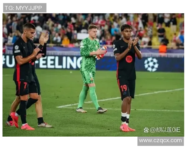 武汉足球队强势领跑联赛积分榜72分领先其他球队争夺冠军 武汉足球队强势领跑联赛积分榜72分领先其他球队争夺冠军